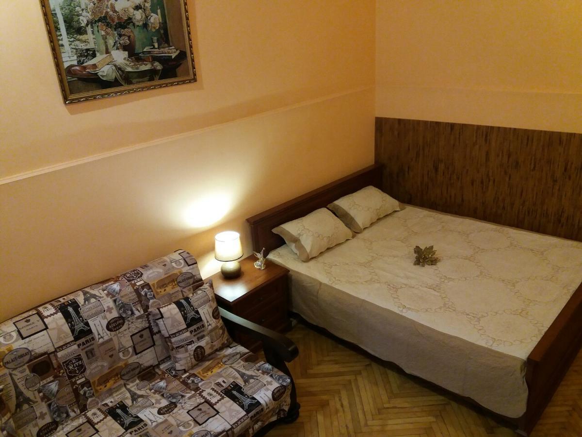 Apartment On Ploshcha Svyatogo Teodora Львов Экстерьер фото